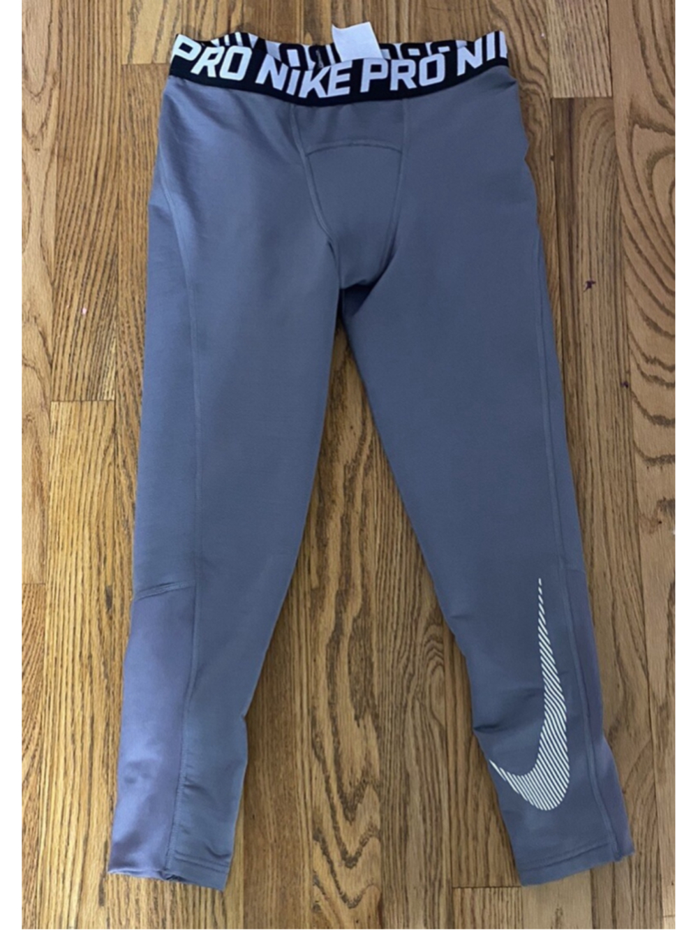Nike Pro Woman's Medium Capri Gray Workout Pants Size Medium